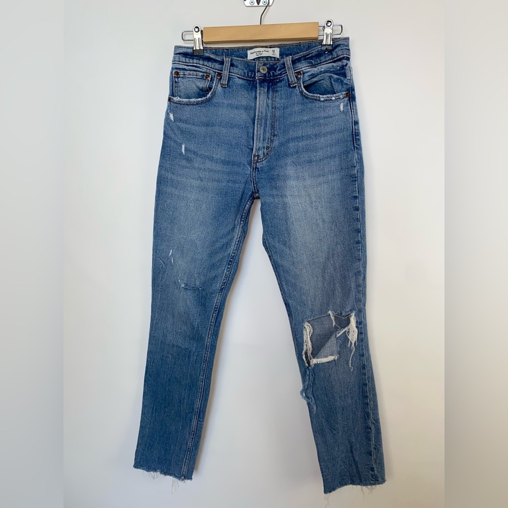 Abercrombie The Skinny High Rise 26/2‎ blue Destruction Holes on knees